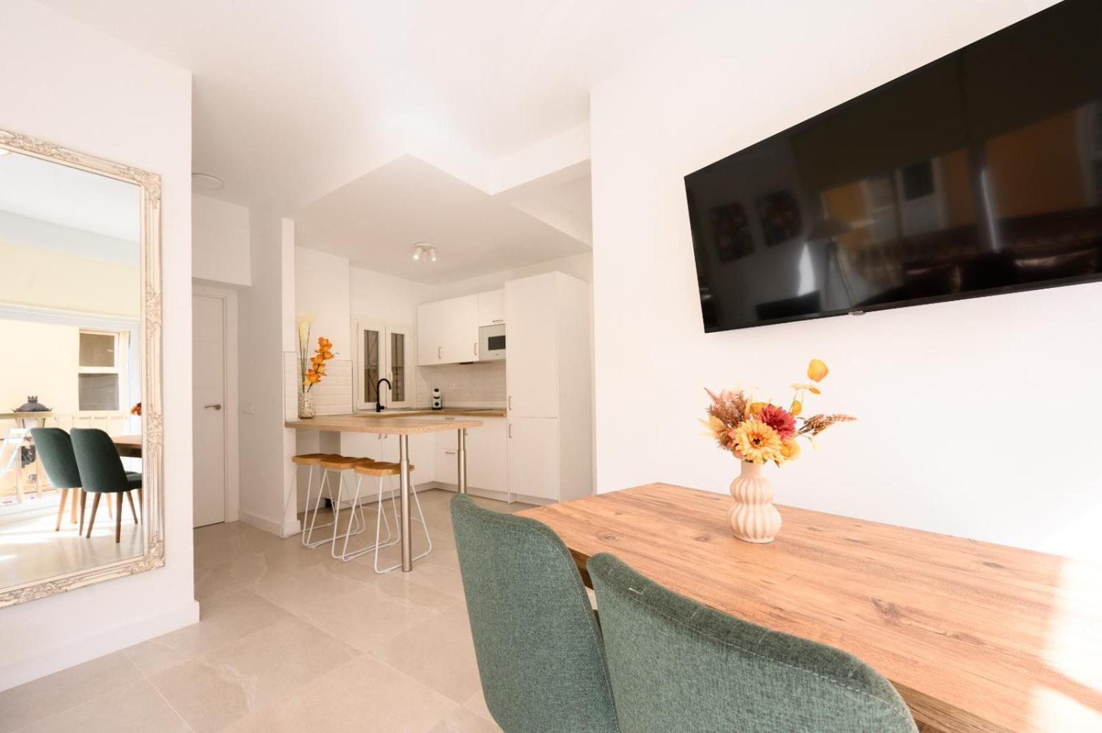 Apartment First Line, 1min To Sea, Center By 10tosea Fuengirola